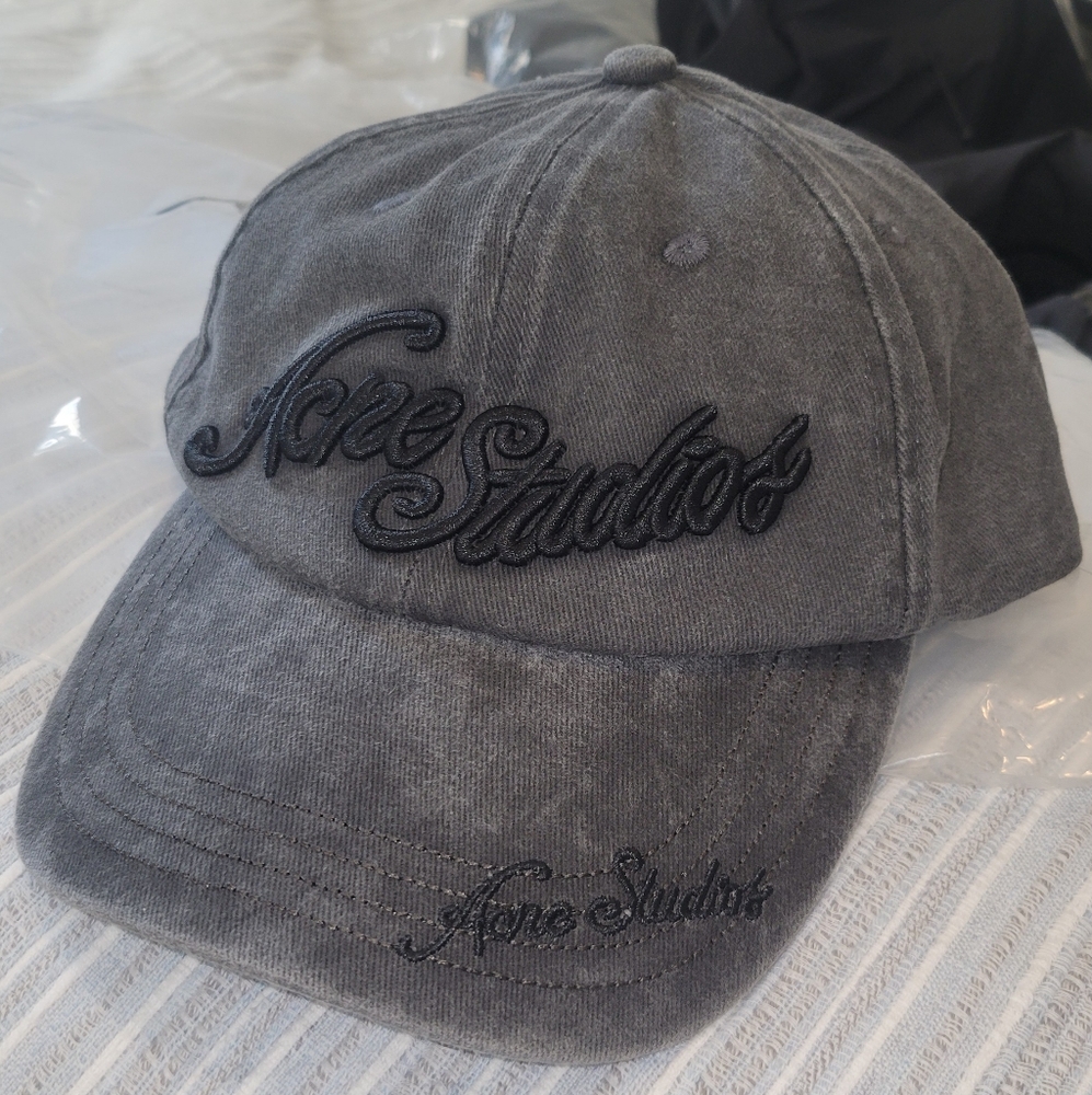 Acne Studios Black hat